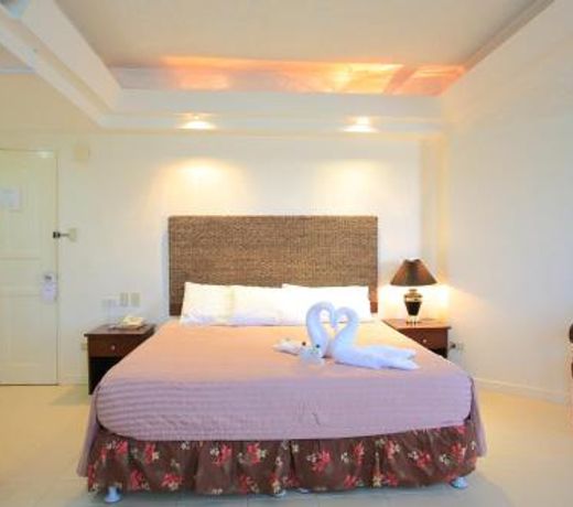 Wild Orchid Beach Resort