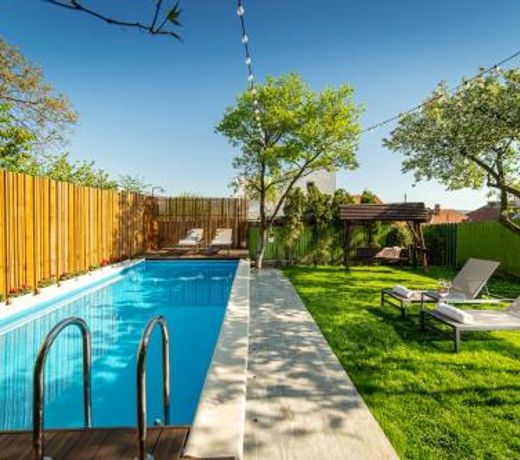 Casa Stella - spacious central villa
