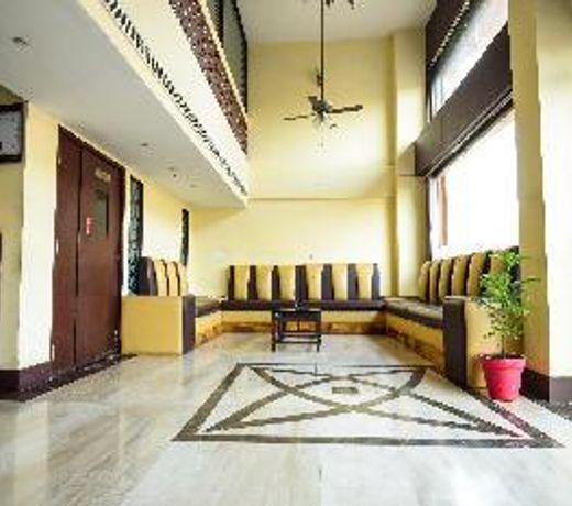 OYO 19628 Hotel Amba International