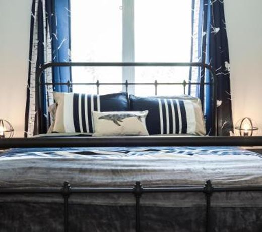 MOUNTAIN STYLE HOME I w Secondary Suite I w free parking & WiFi!