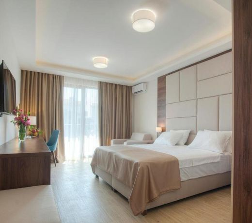 Hotel Twelve by Aycon