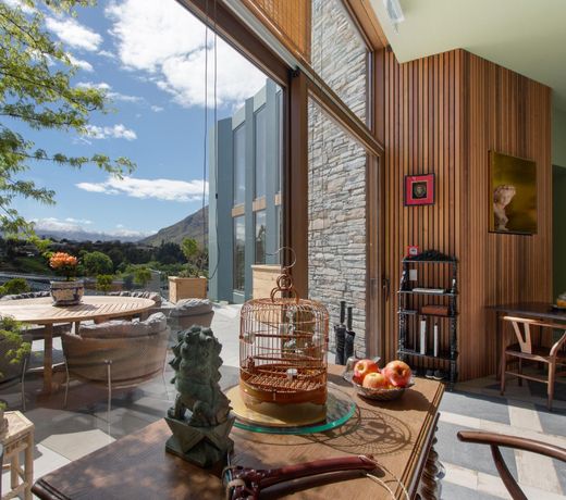 Lanah Residence