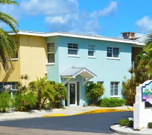 Barefoot Beach Resort