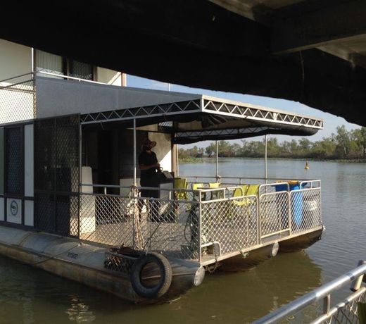 Corroboree Houseboats