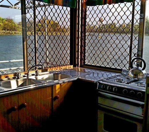 Corroboree Houseboats