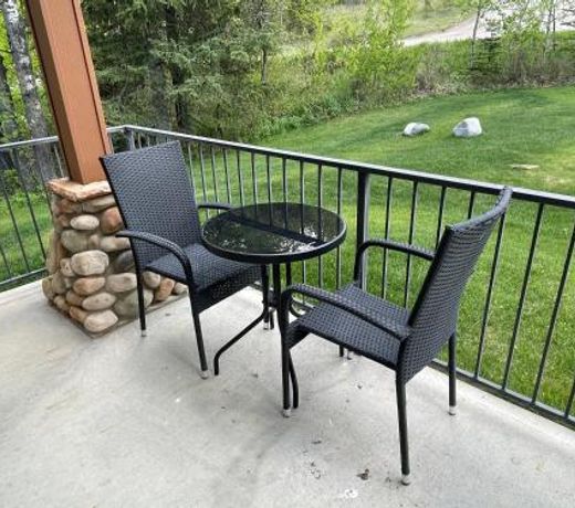 Elkwater Lake Lodge and Resort