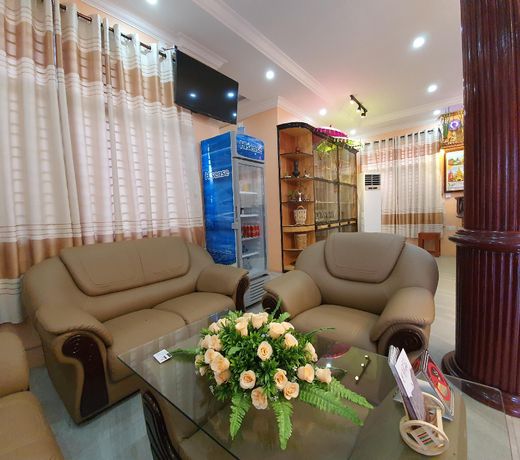 Shwe Pe Ti Hotel