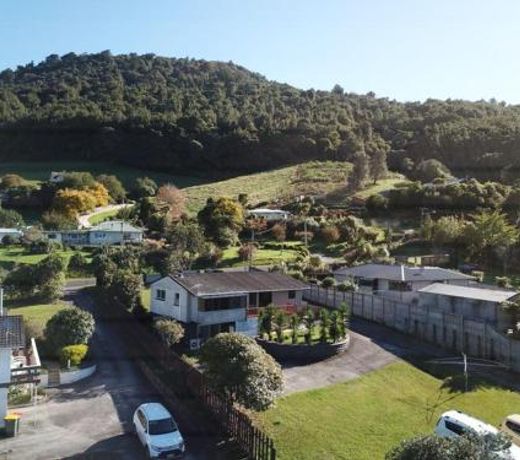 Mountain Top kiwi star holiday home