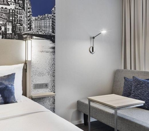 Courtyard by Marriott Hamburg City