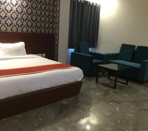 FabHotel Wind Palace