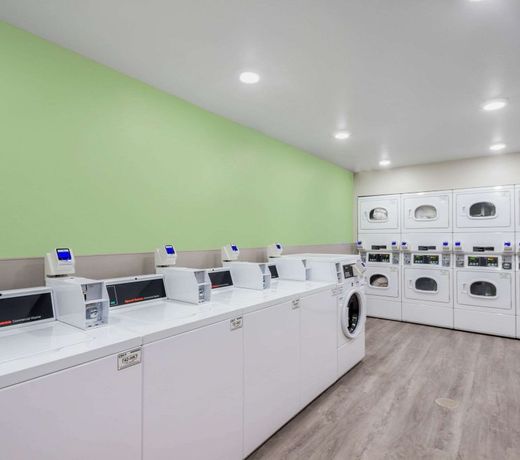 WoodSpring Suites Chicago Addison