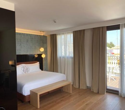 Hotel Unuk