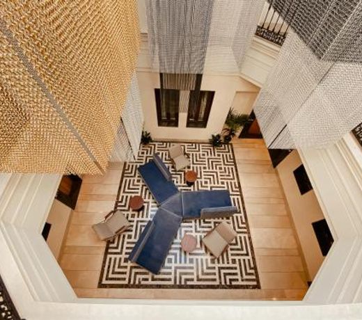 Hotel Unuk