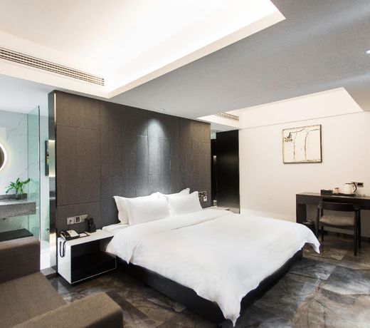 Niuguanjia Modern Hotel