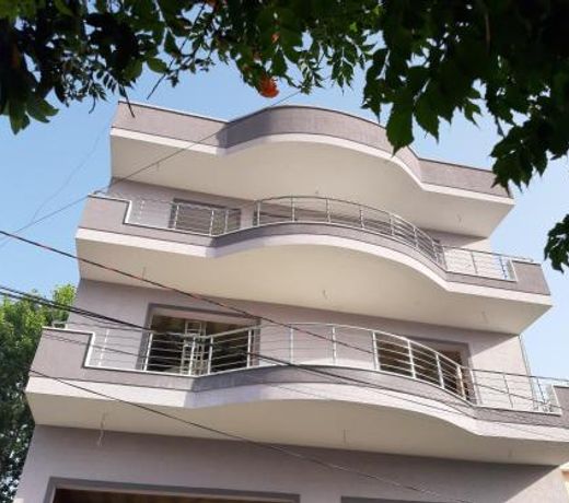 Guest House Pura