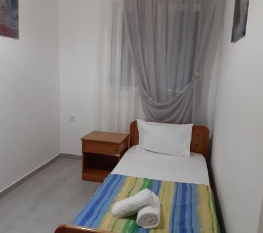 Guest House Pura