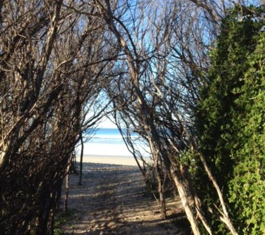 Surfside Getaway in Picturesque Inverloch
