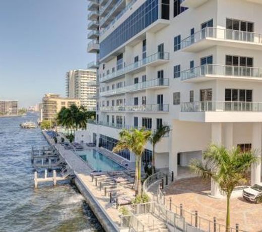 Hyde Beach House Private Suites