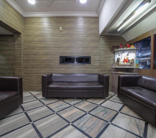 OYO 23706 Super deluxe Guest house