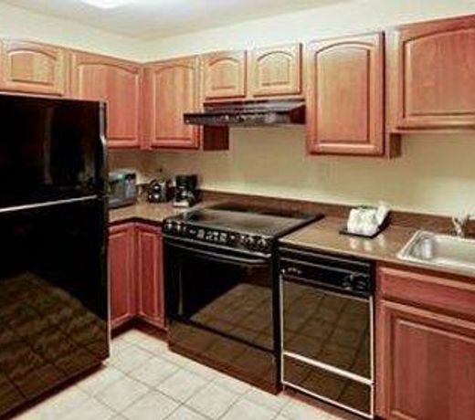 The Lotus Suites at Midlane Golf Resrt