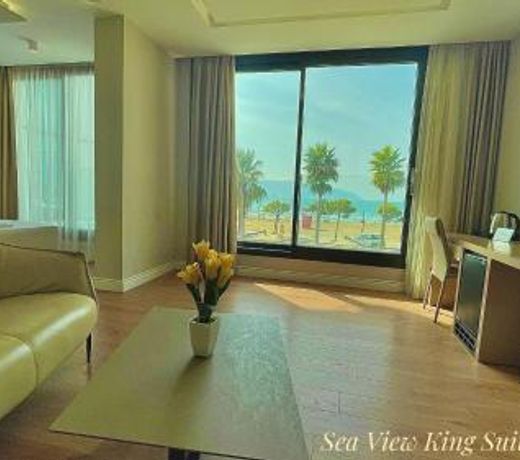 Marina Premium Hotel