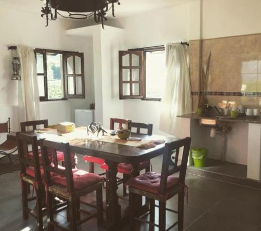 Hostal Los Faroles Chicoana