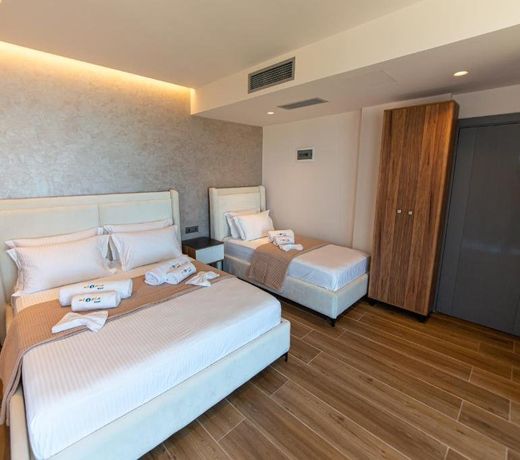 Hotel Utopia