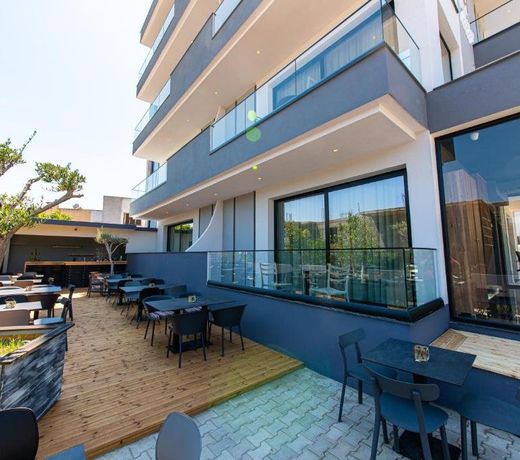 Hotel Utopia
