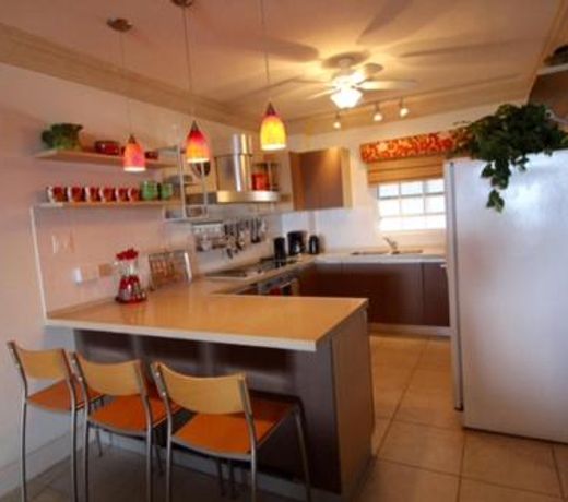 Beachfront Apartment in St. Lawrence Gap - Close To Your Every Need