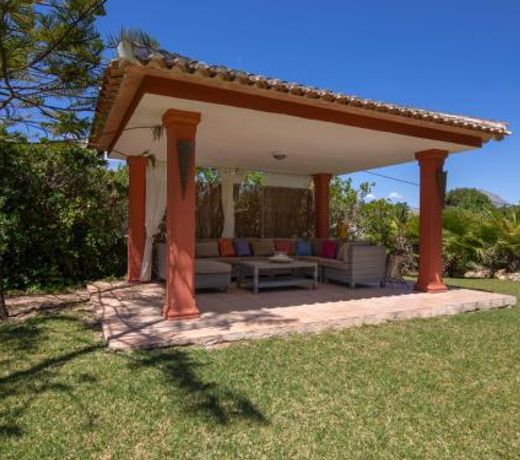 Villa Adelfa by Interhome