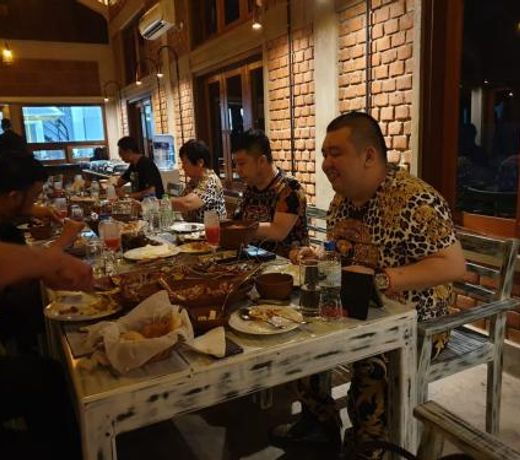 Olinia Airport Hotel