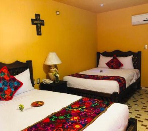 Camino Mexicano Hotel & Resort
