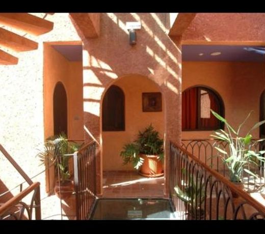 Hotel Le Djoloff