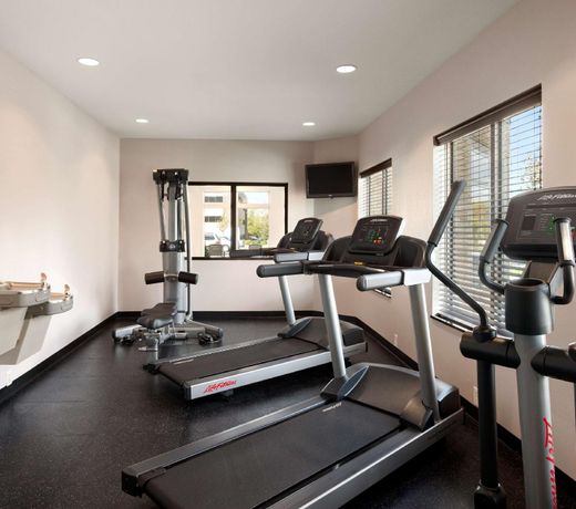 Country Inn & Suites by Radisson, Greenville, NC