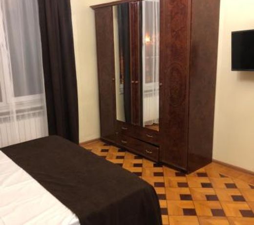 Elross Hotel