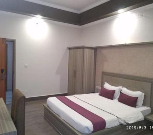 ADB Rooms Hotel Surabhi International,Varanasi