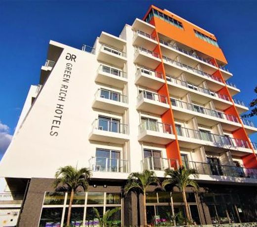 Green Rich Hotel Okinawa Nago (Artificial hot spring Futamata Yunohana)