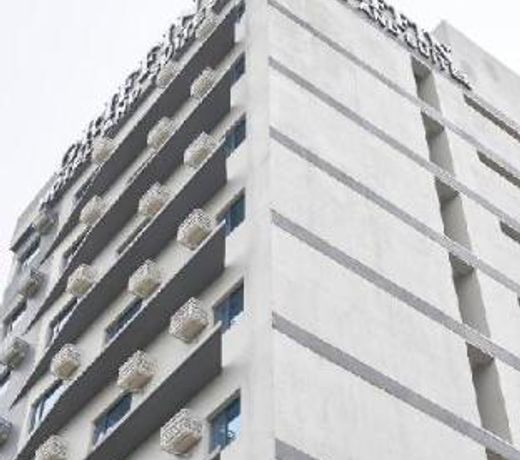 Griffin Hotel and Suites