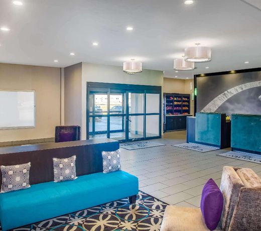 La Quinta Inn & Suites by Wyndham Pontoon Beach