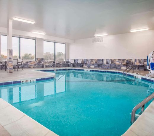La Quinta Inn & Suites by Wyndham Pontoon Beach