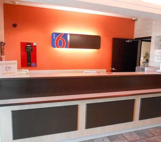 Motel 6 Sinton