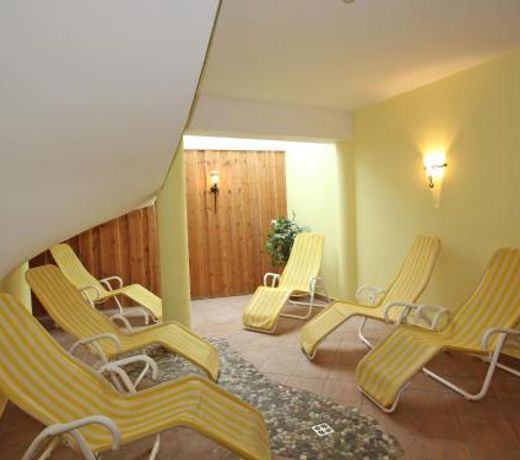 Spacious Apartment in L ngenfeld with Sauna