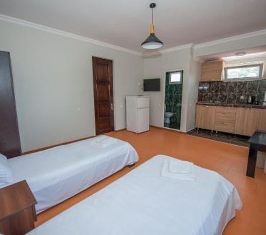 HOTEL COSMOS
