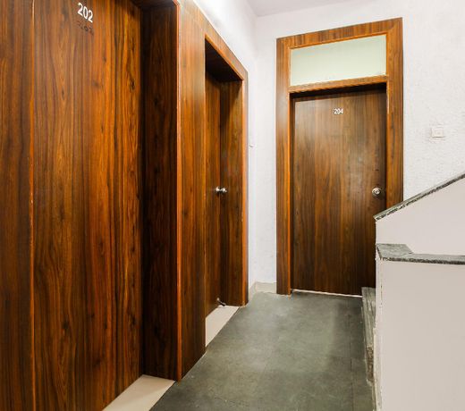 OYO 45583 Hotel Galaxy