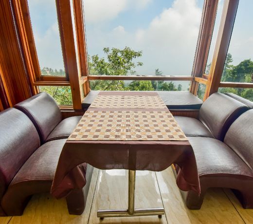 OYO 46733 Kufri Heights