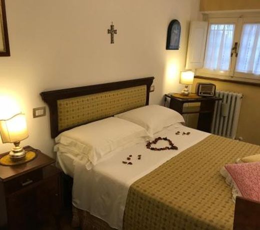 Villa Nuba, Residenza di pregio del Perugino, con due sale da bagno