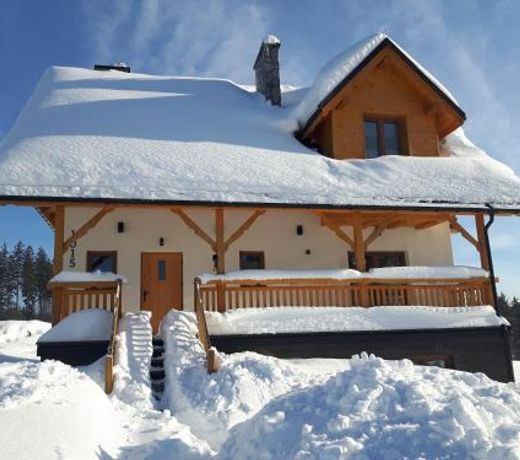 Apartament z kominkiem i wannÄ