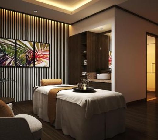 Maximilan Danang Beach Hotel