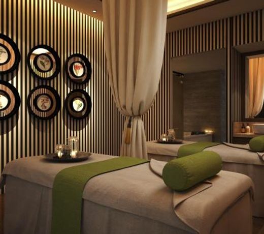 Maximilan Danang Beach Hotel