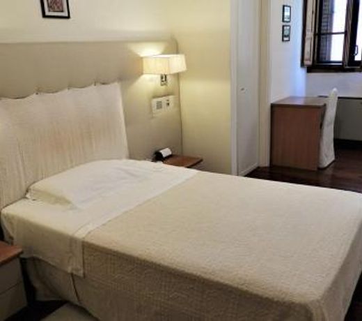 Deco Hotel